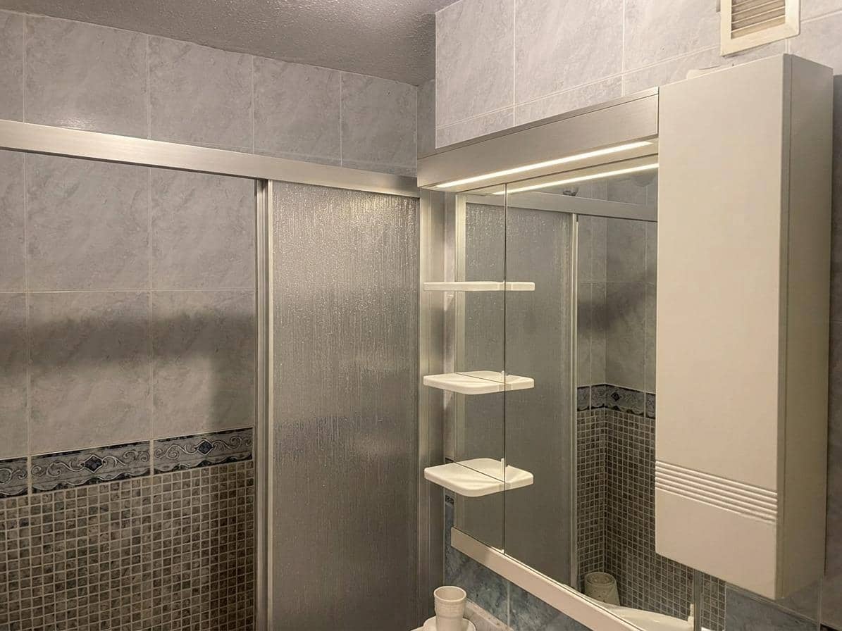 2 soveværelse Lejlighed til salg i Alicante by - € 230.000 (Ref: 9904155)