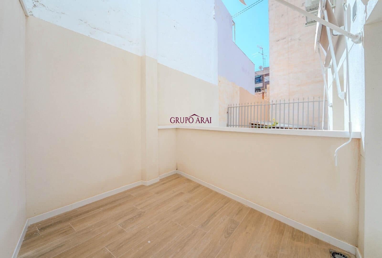 2 quarto Apartamento para venda em Alicante cidade - 273 000 € (Ref: 9940110)