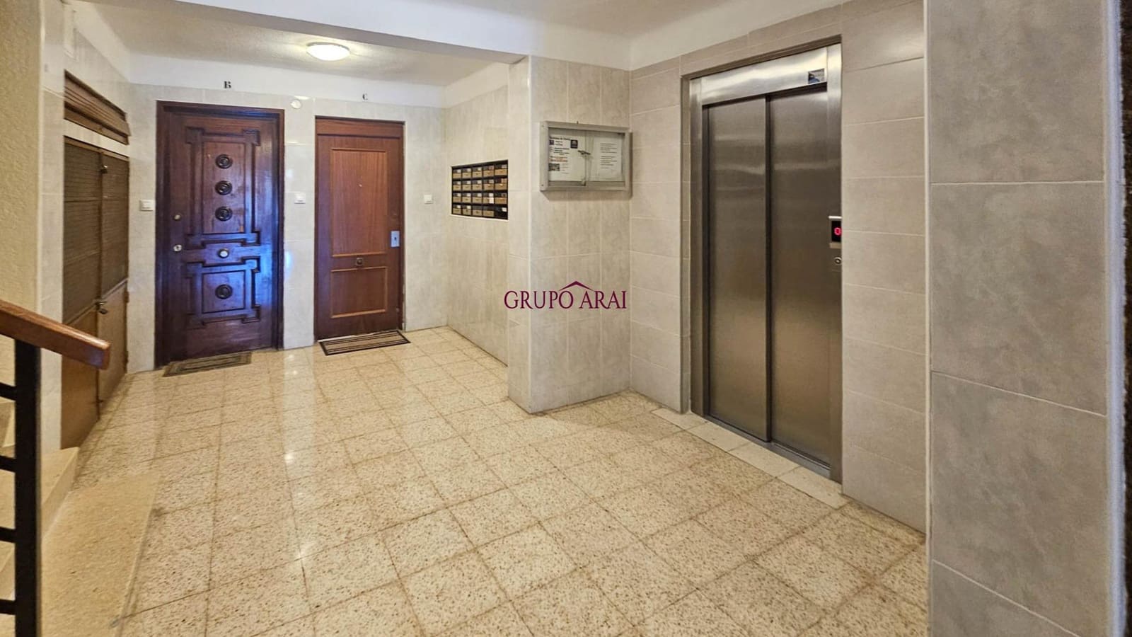3 bedroom Flat for sale in Alicante / Alacant city - € 150,000 (Ref: 9942667)