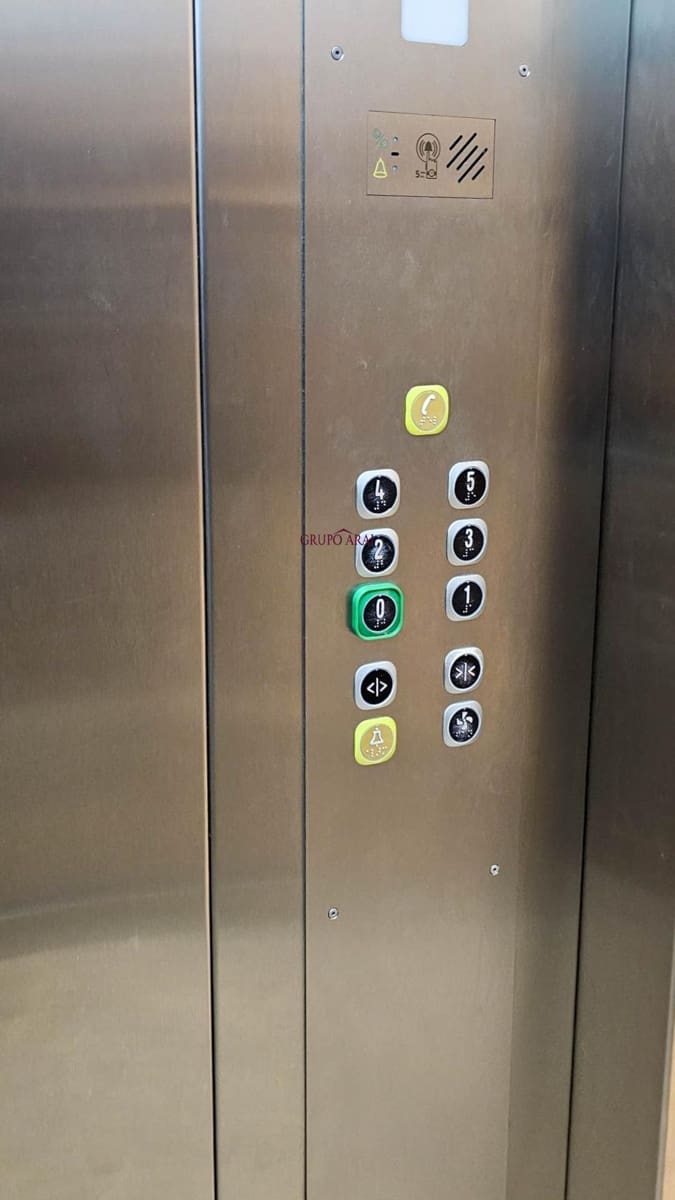 3 slaapkamer Flat te koop in Alicante stad - € 144.900 (Ref: 9942667)