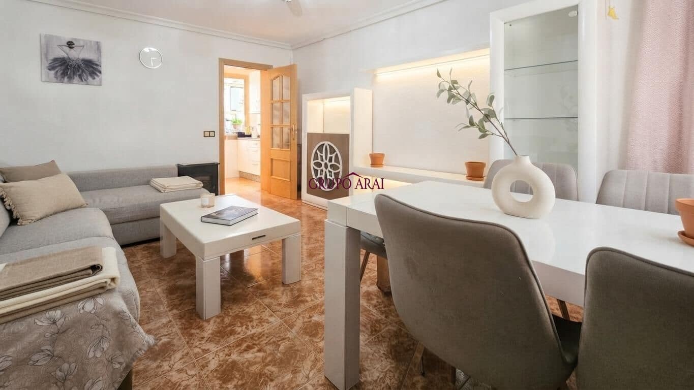 3 slaapkamer Flat te koop in Alicante stad - € 144.900 (Ref: 9942667)