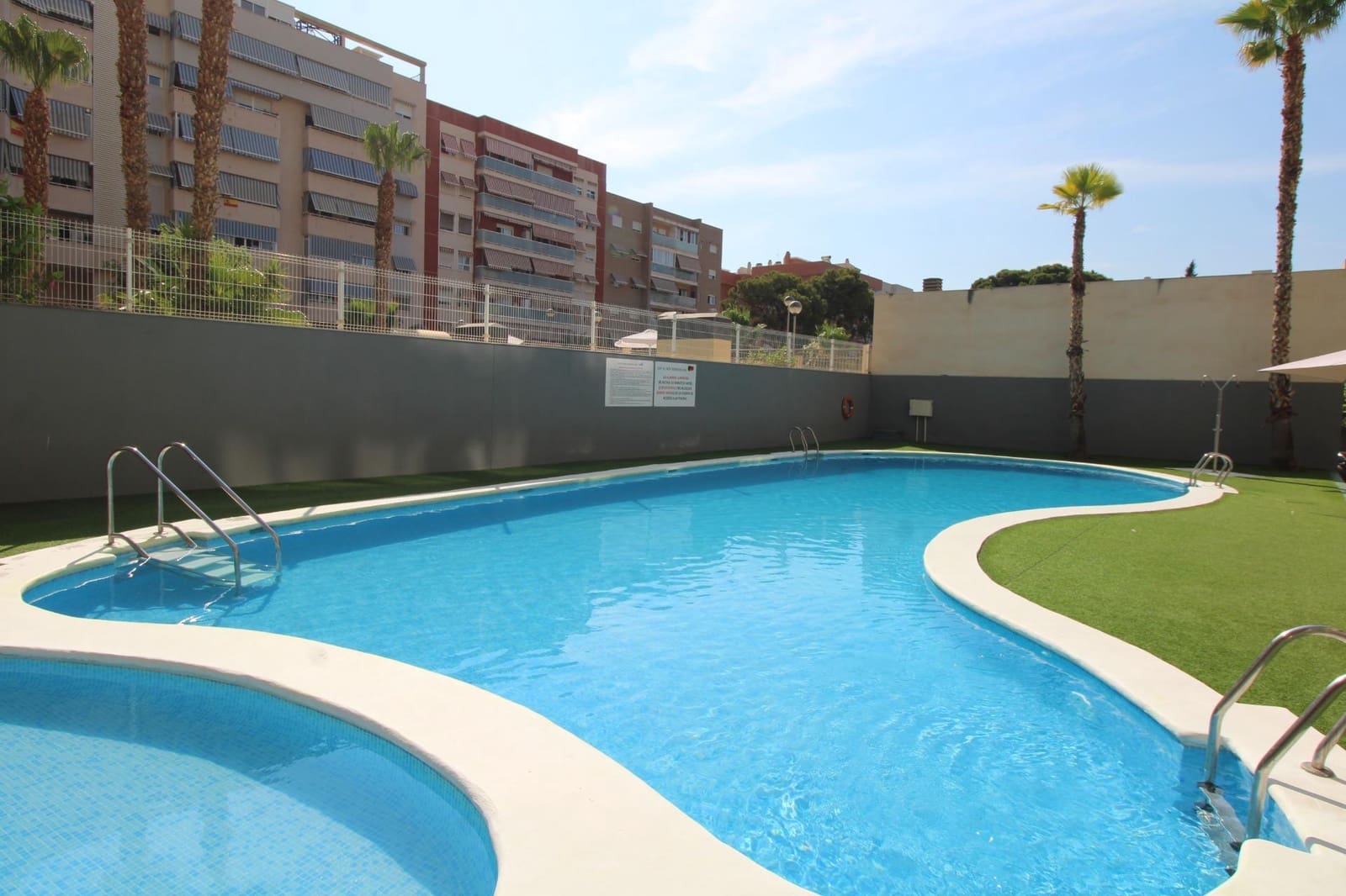 3 soveværelse Penthouse til salg i Alicante by med swimmingpool garage - € 360.000 (Ref: 9945891)