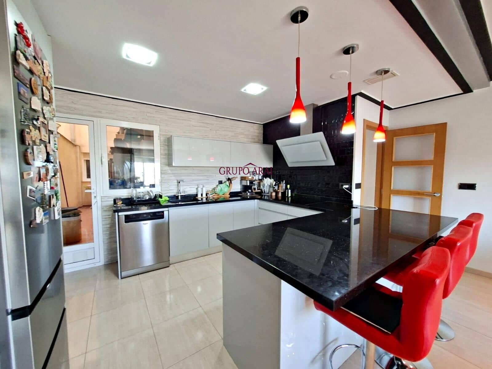 3 slaapkamer Flat te koop in Monforte del Cid met garage - € 165.000 (Ref: 9945892)