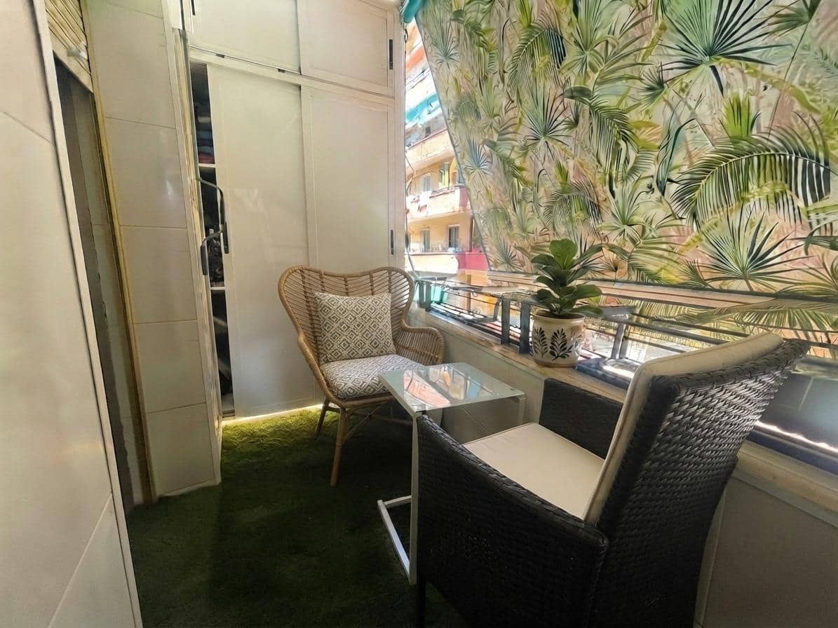 Piso de 3 habitaciones en Alicante / Alacant ciudad en venta - 105.000 € (Ref: 9945893)