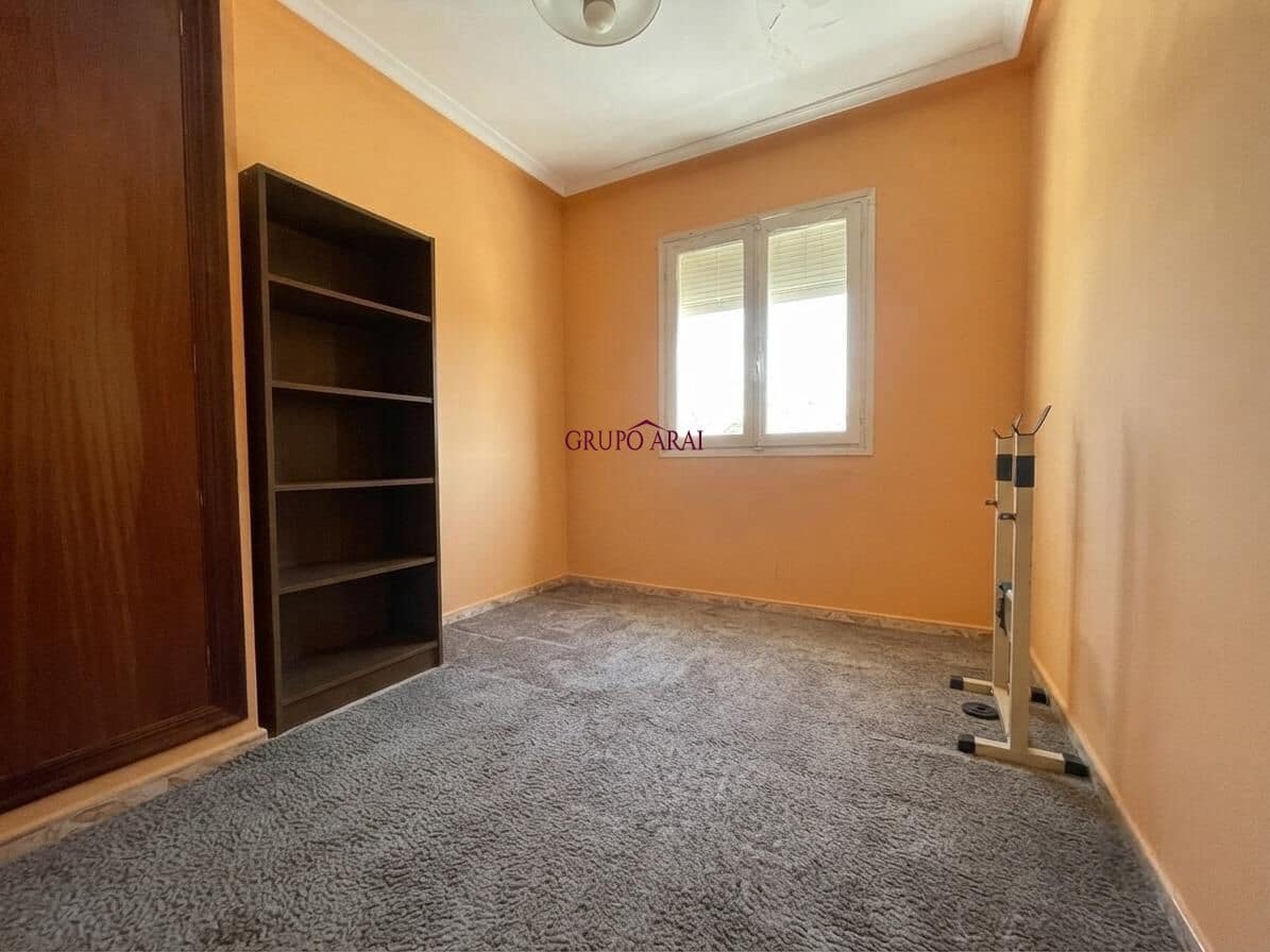 Piso de 3 habitaciones en Alicante / Alacant ciudad en venta - 105.000 € (Ref: 9945893)