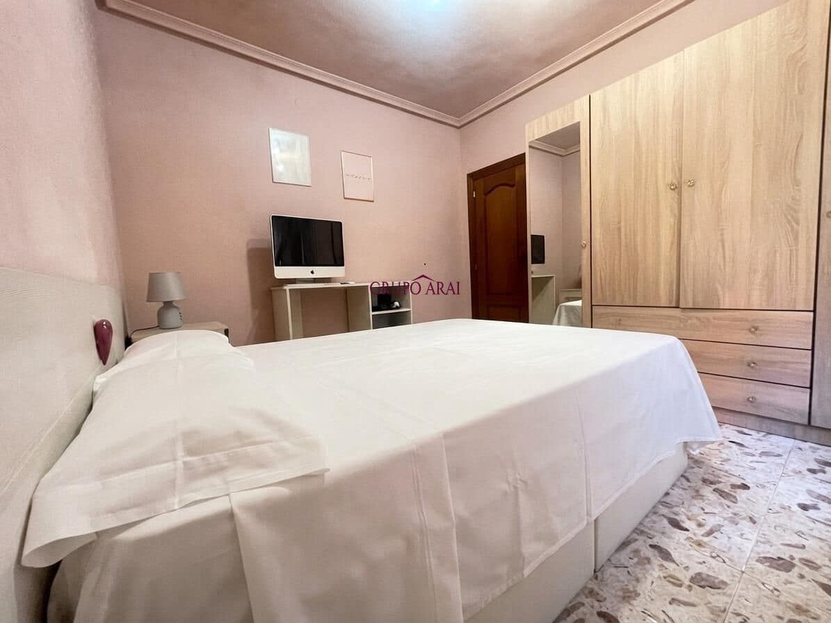 Piso de 3 habitaciones en Alicante / Alacant ciudad en venta - 105.000 € (Ref: 9945893)