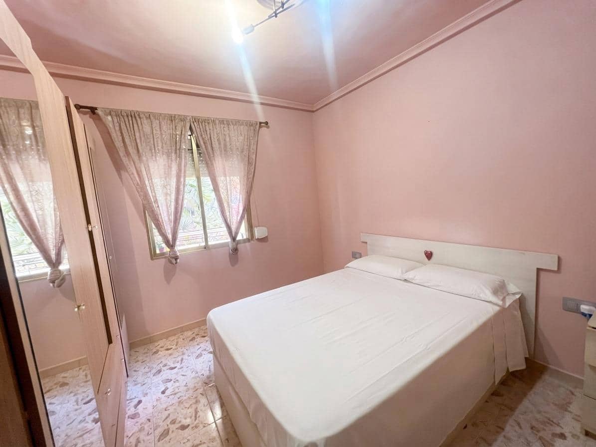 Piso de 3 habitaciones en Alicante / Alacant ciudad en venta - 105.000 € (Ref: 9945893)