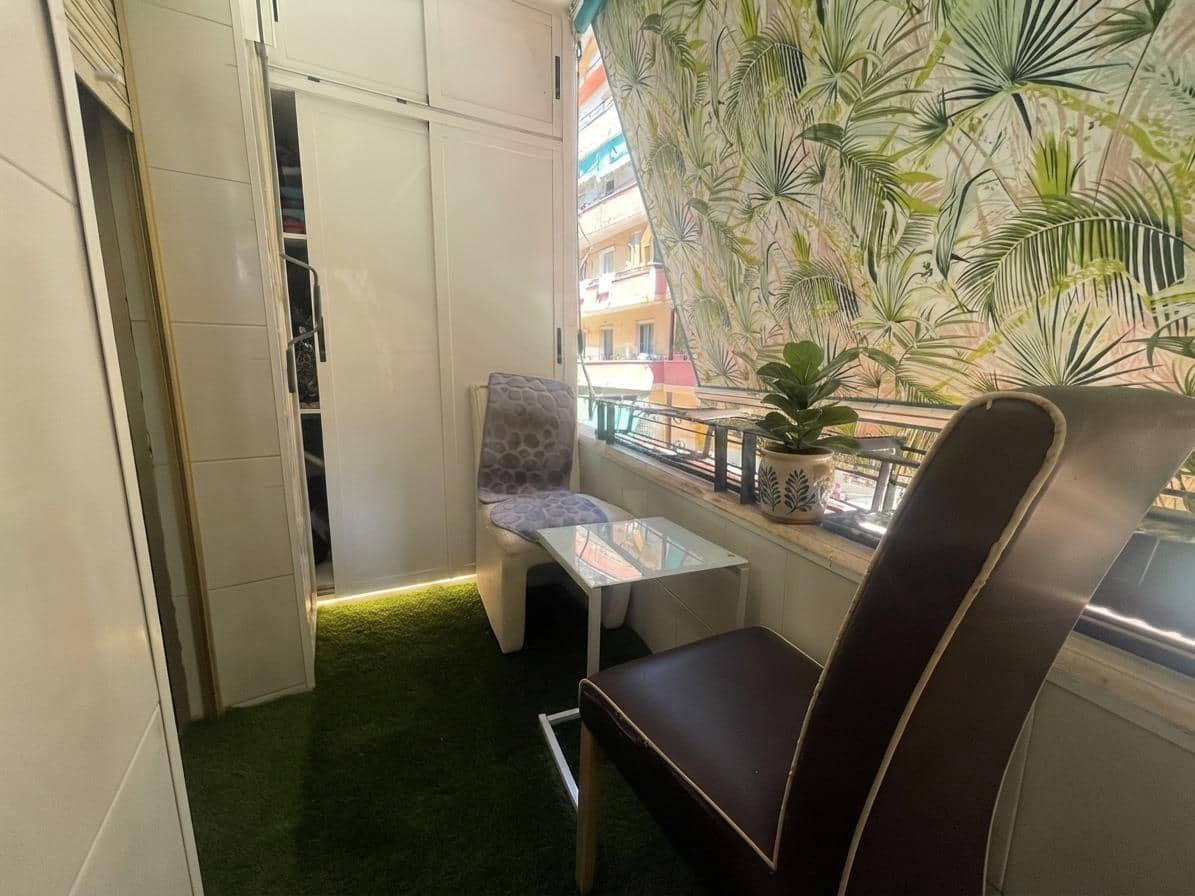 Piso de 3 habitaciones en Alicante / Alacant ciudad en venta - 105.000 € (Ref: 9945893)
