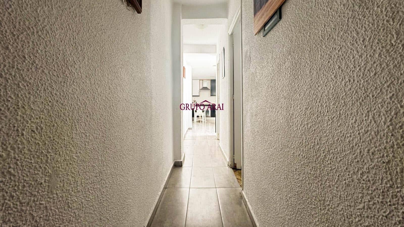 3 slaapkamer Flat te koop in Elche / Elx - € 120.000 (Ref: 9948071)