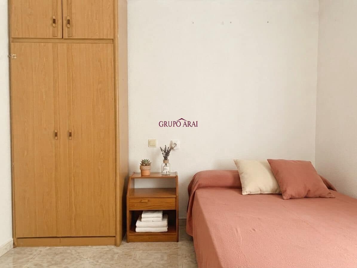2 sovrum Lägenhet till salu i Alicante stad - 114 000 € (Ref: 9952747)
