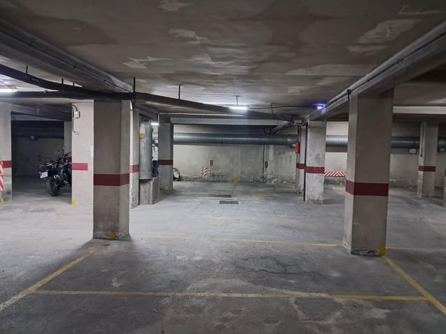 Garage in vendita in Novelda - 6.500 € (Rif: 9963239)