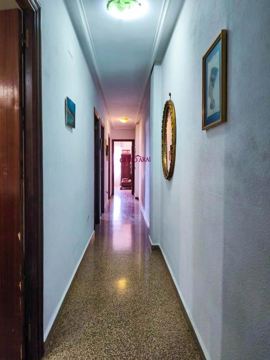 3 bedroom Flat for sale in Villena with garage - € 125,000 (Ref: 9965399)
