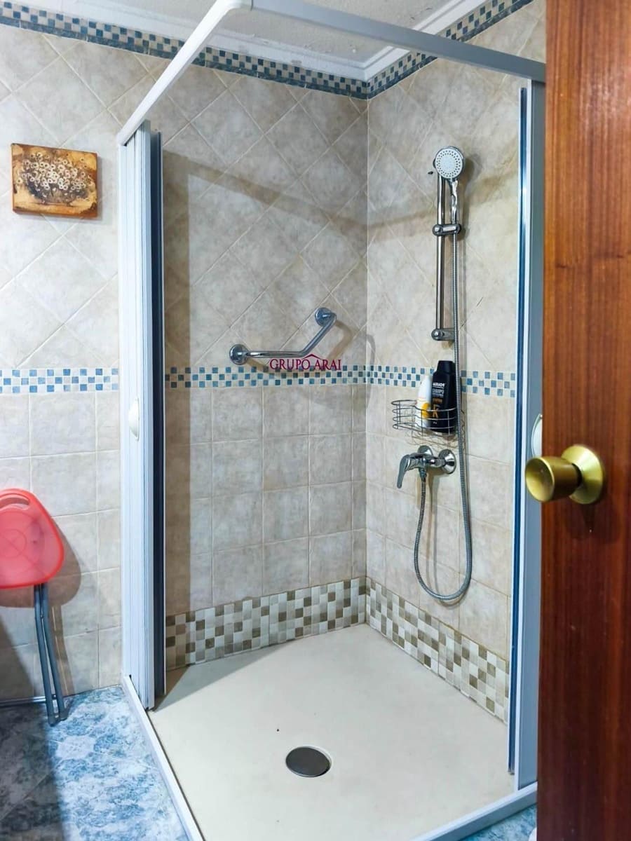 3 bedroom Flat for sale in Villena with garage - € 125,000 (Ref: 9965399)