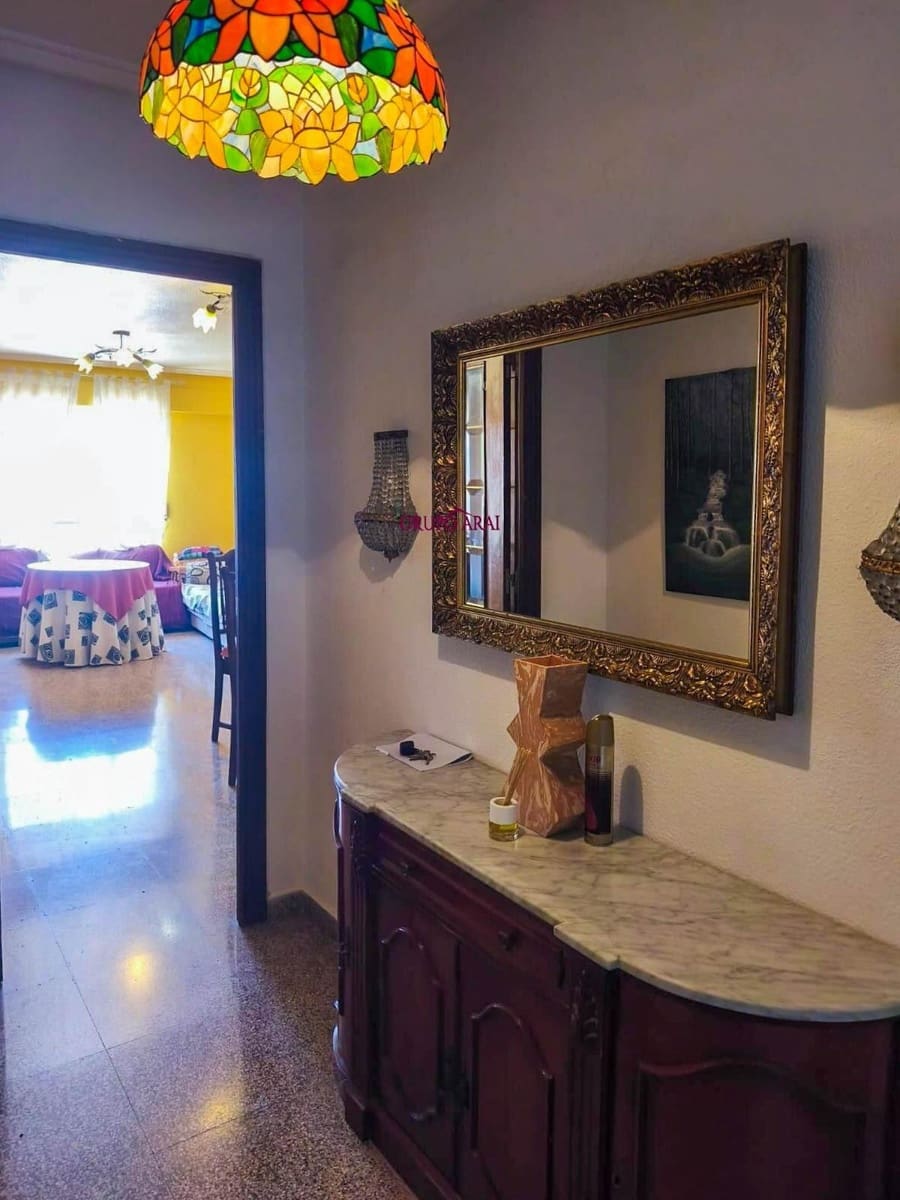 3 bedroom Flat for sale in Villena with garage - € 125,000 (Ref: 9965399)