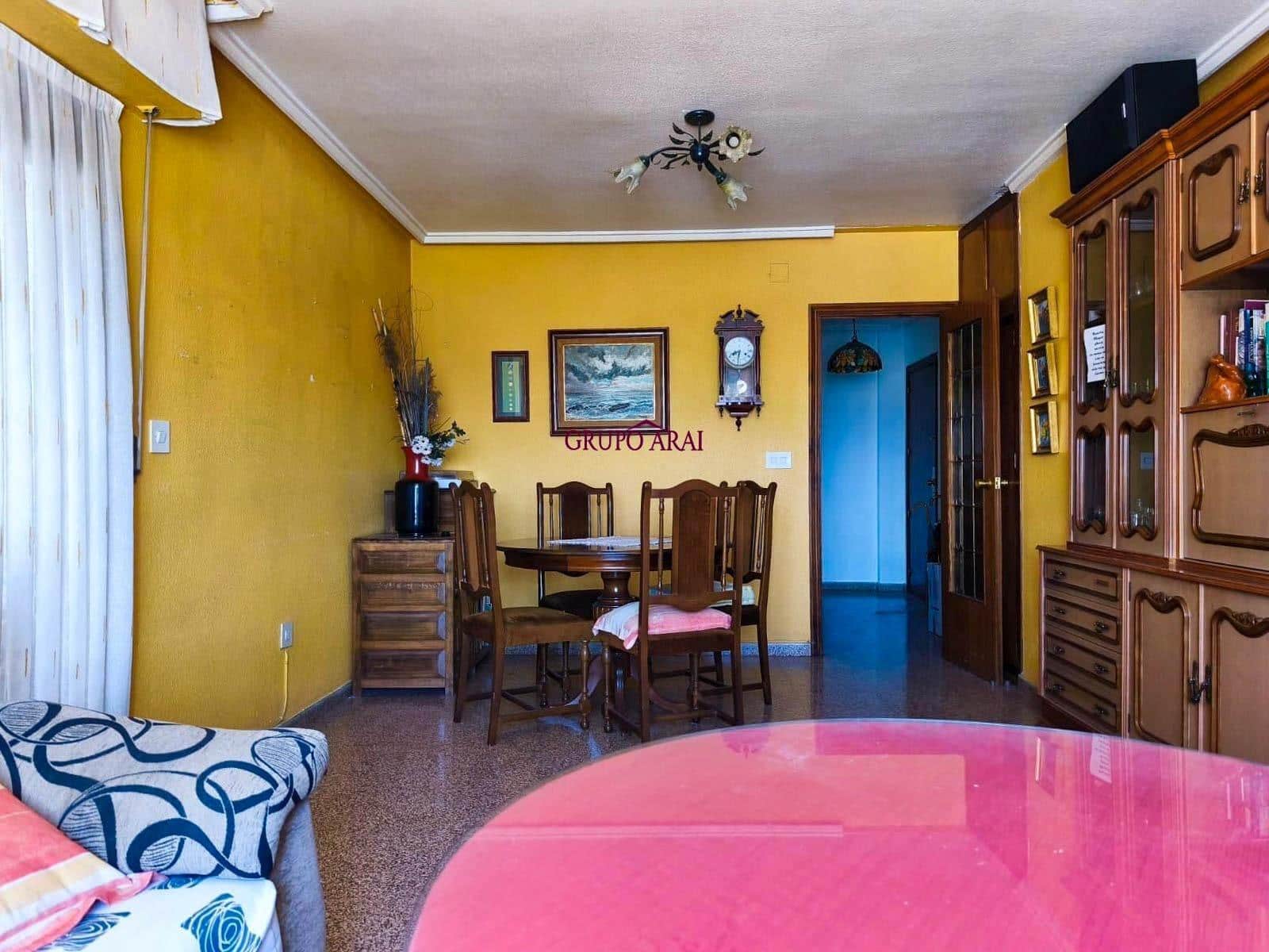 3 bedroom Flat for sale in Villena with garage - € 125,000 (Ref: 9965399)