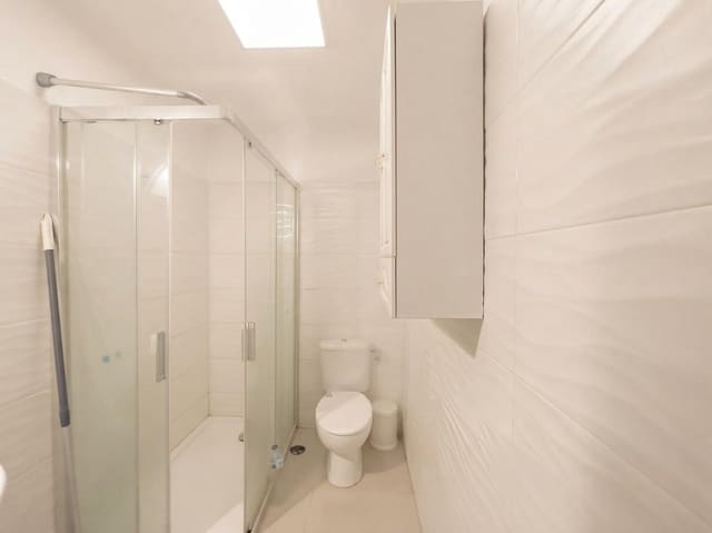 3 soverom Leilighet til salgs i Carolinas Altas, Alicante by - € 129 900 (Ref: 9975582)