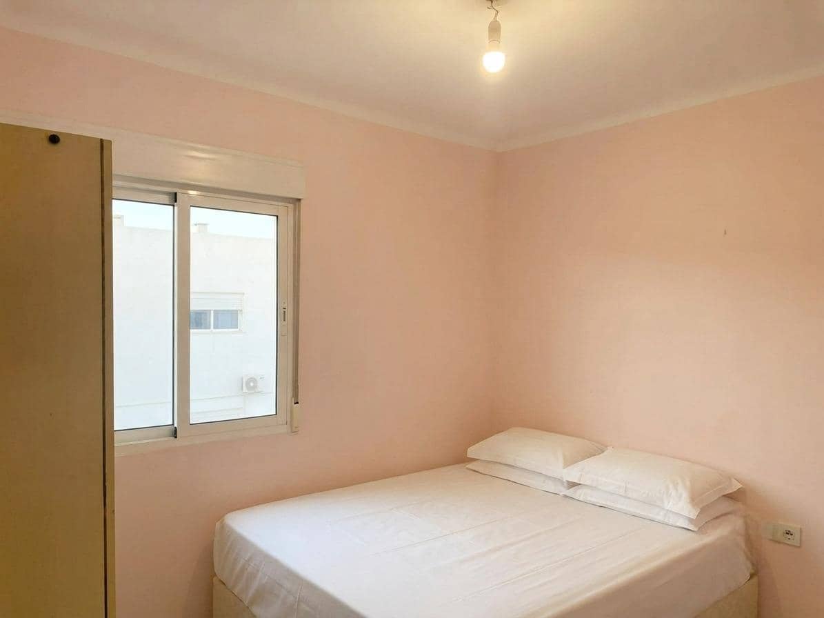 3 makuuhuone Asunto myytävänä paikassa Alicante kaupunki - 129 900 € (Ref: 9975582)