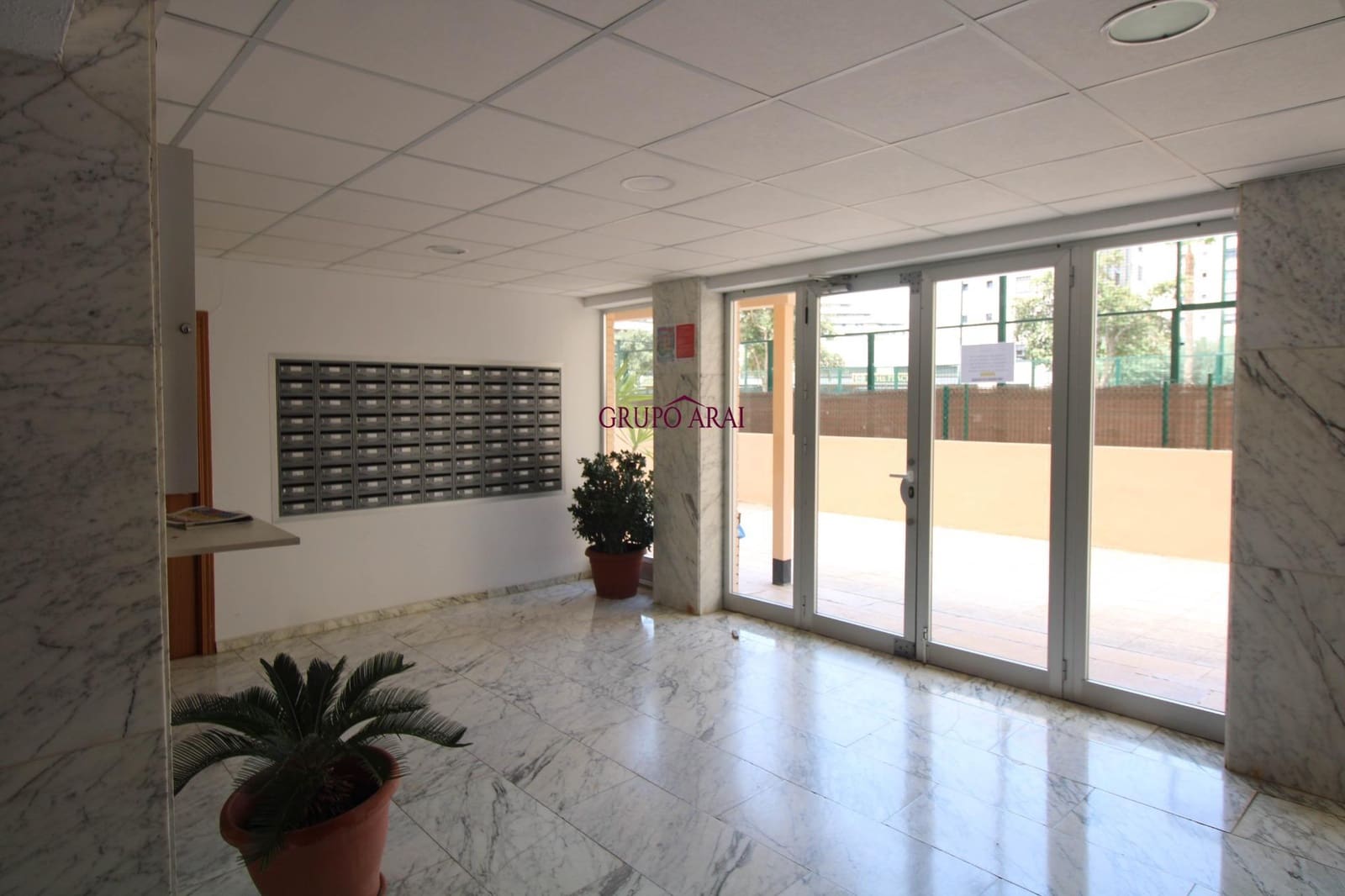 1 quarto Apartamento para arrendar em Alicante cidade com piscina - 1 200 € (Ref: 9979000)