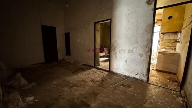 Casa de 10 habitaciones en Aspe en venta - 98.000 € (Ref: 9979003)