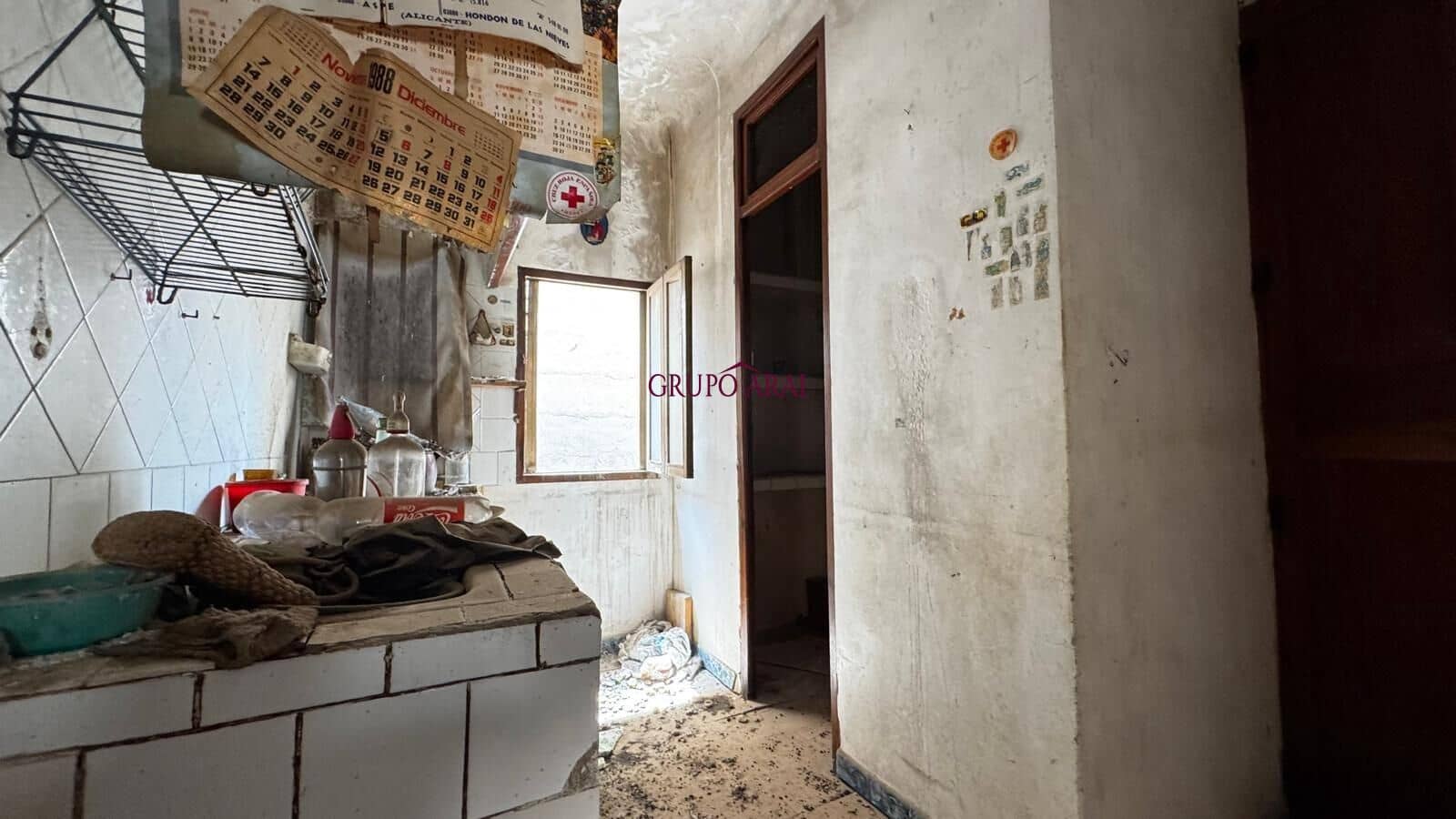 10 soverom Hus til salgs i Aspe - € 98 000 (Ref: 9979003)