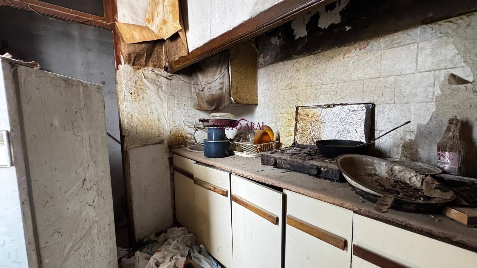 10 soverom Hus til salgs i Aspe - € 98 000 (Ref: 9979003)