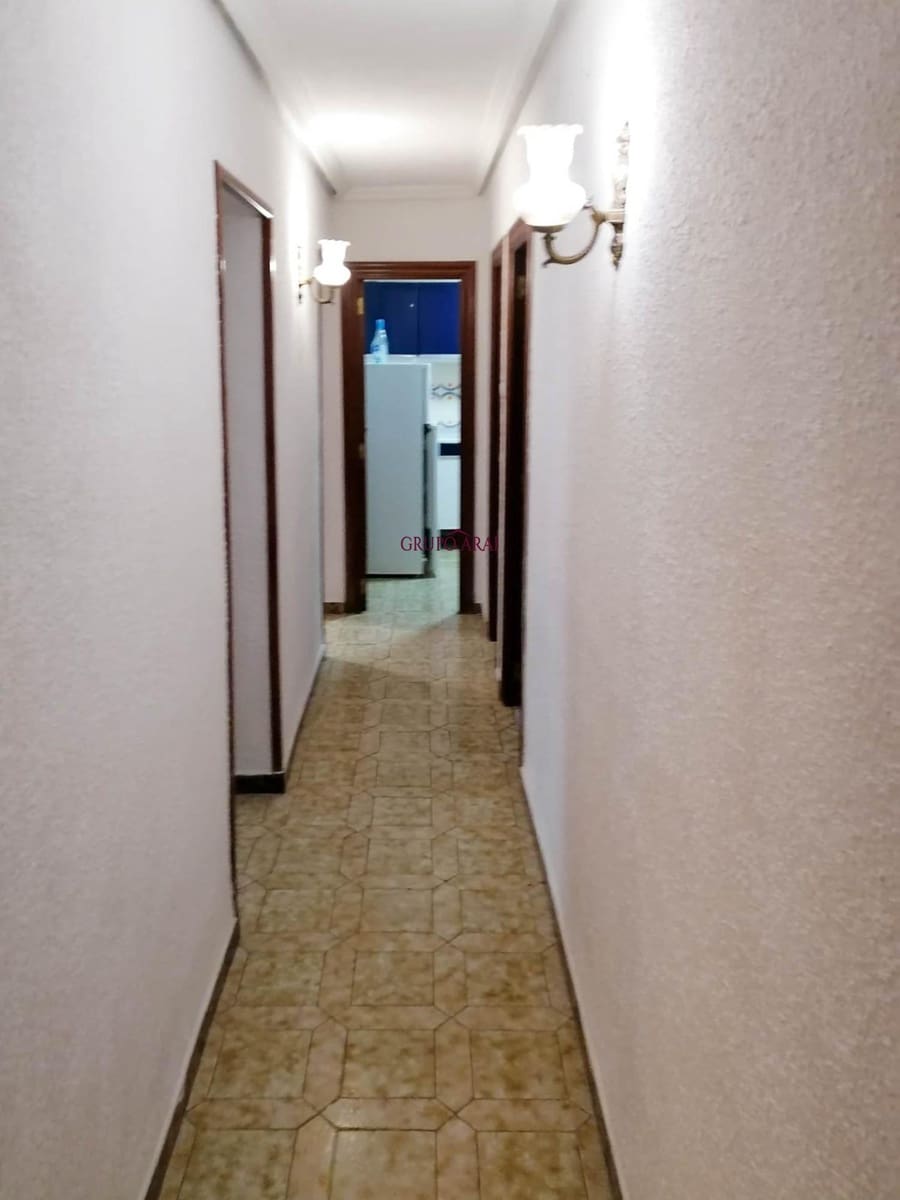 3 sovrum Lägenhet till salu i Alicante stad - 85 000 € (Ref: 9985092)