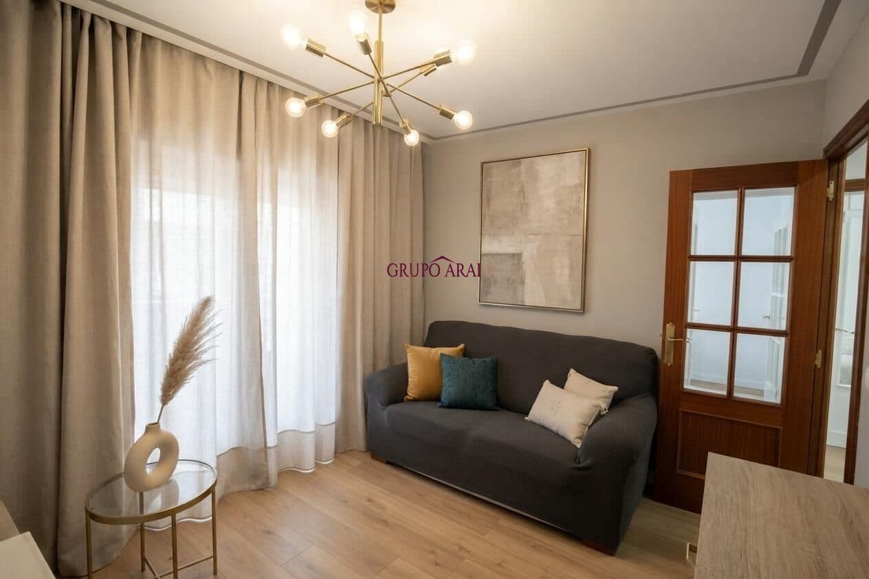 2 bedroom Flat for sale in Alicante / Alacant city - € 153,000 (Ref: 9994364)