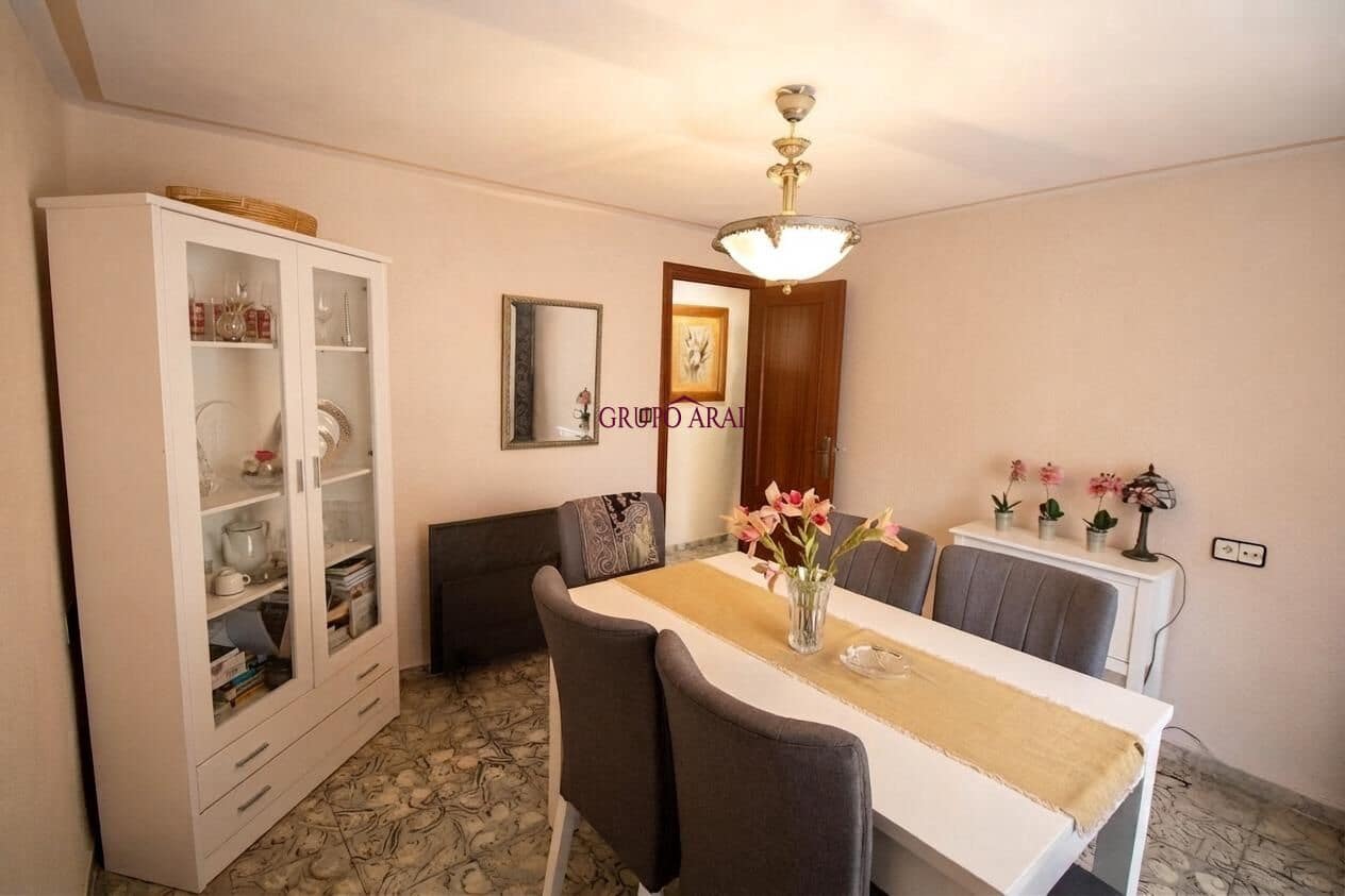 2 bedroom Flat for sale in Alicante / Alacant city - € 153,000 (Ref: 9994364)