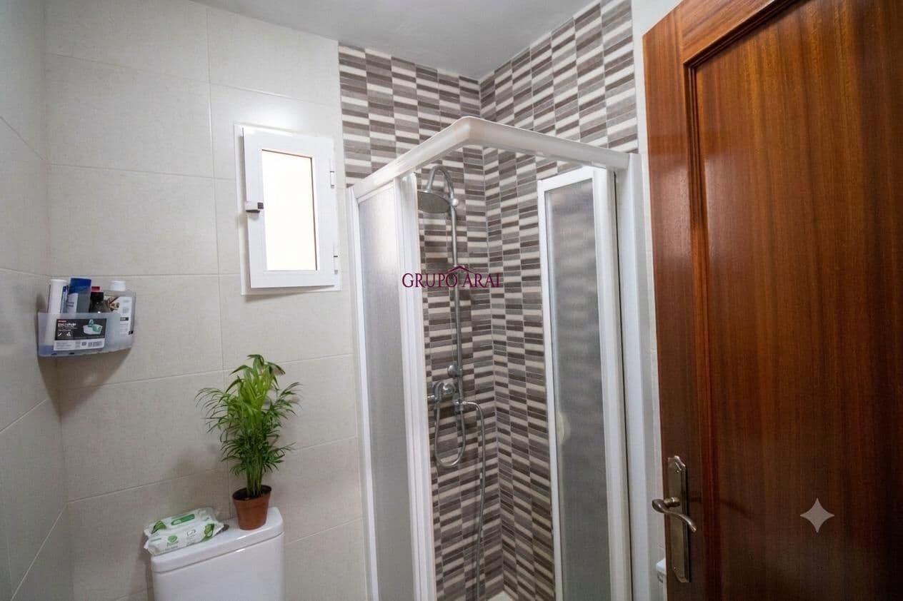 2 bedroom Flat for sale in Alicante / Alacant city - € 153,000 (Ref: 9994364)