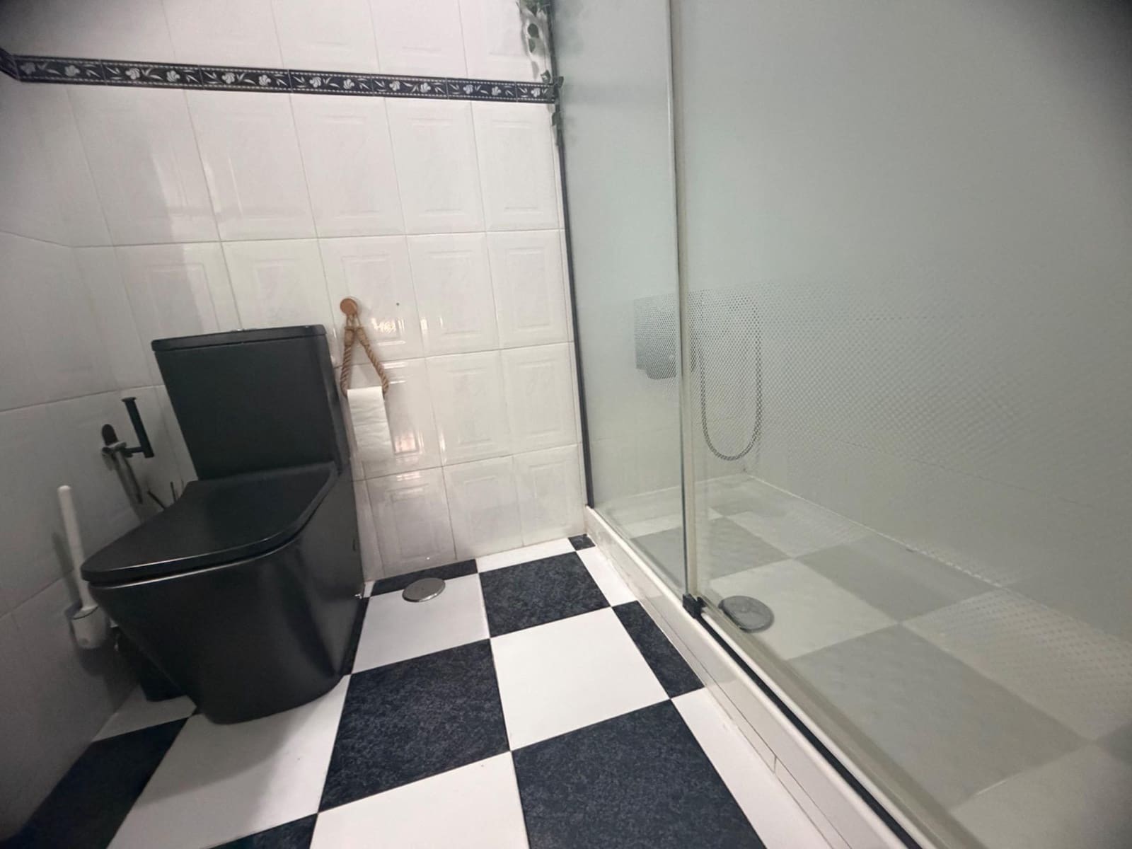 3 bedroom Apartment for sale in Huelva city with garage - € 129,000 (Ref: 10004285)