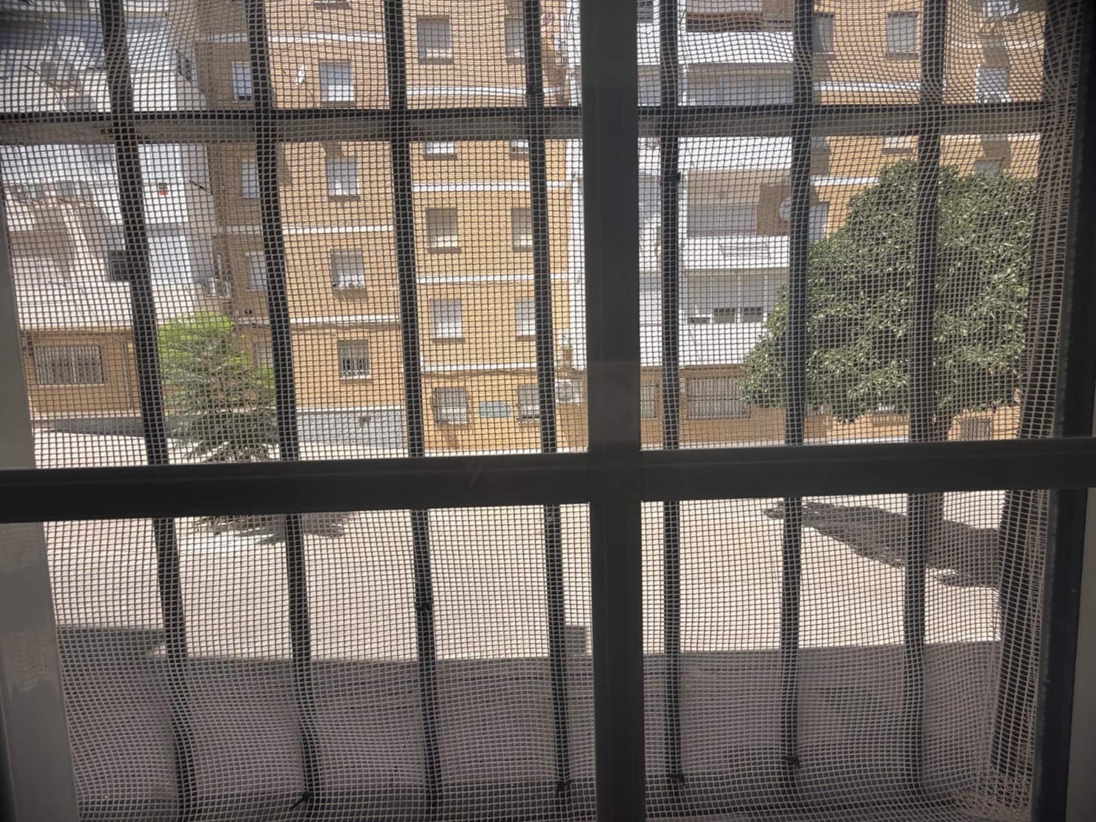 3 bedroom Apartment for sale in Huelva city with garage - € 129,000 (Ref: 10004285)
