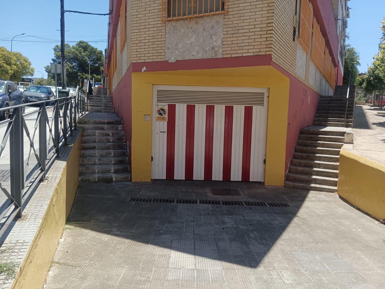 3 bedroom Apartment for sale in Huelva city with garage - € 129,000 (Ref: 10004285)