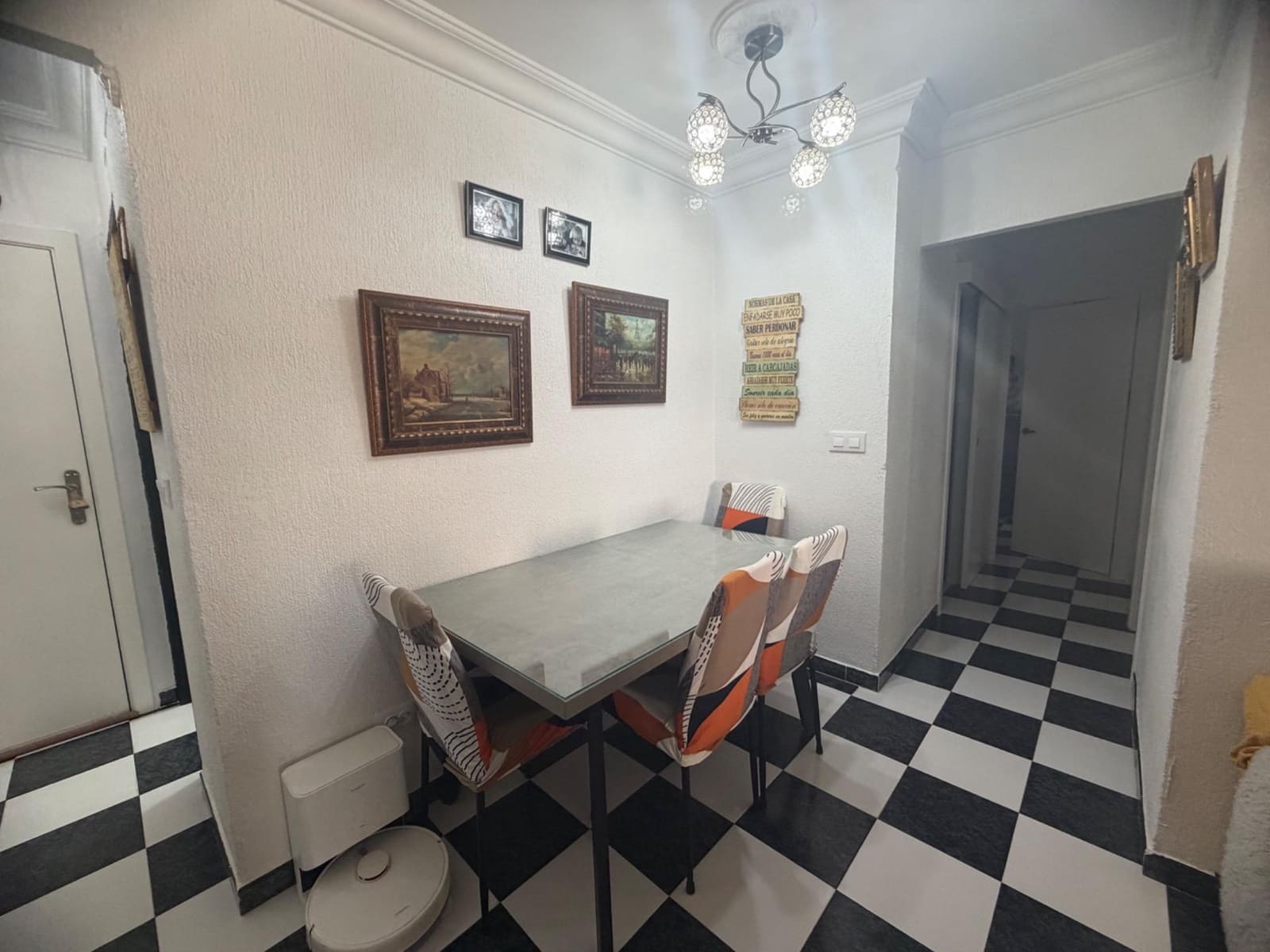 3 bedroom Apartment for sale in Huelva city with garage - € 129,000 (Ref: 10004285)