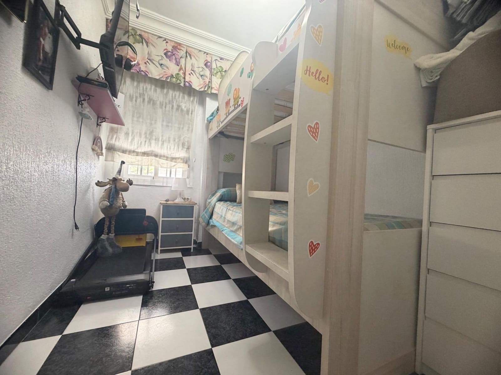 3 bedroom Apartment for sale in Huelva city with garage - € 129,000 (Ref: 10004285)