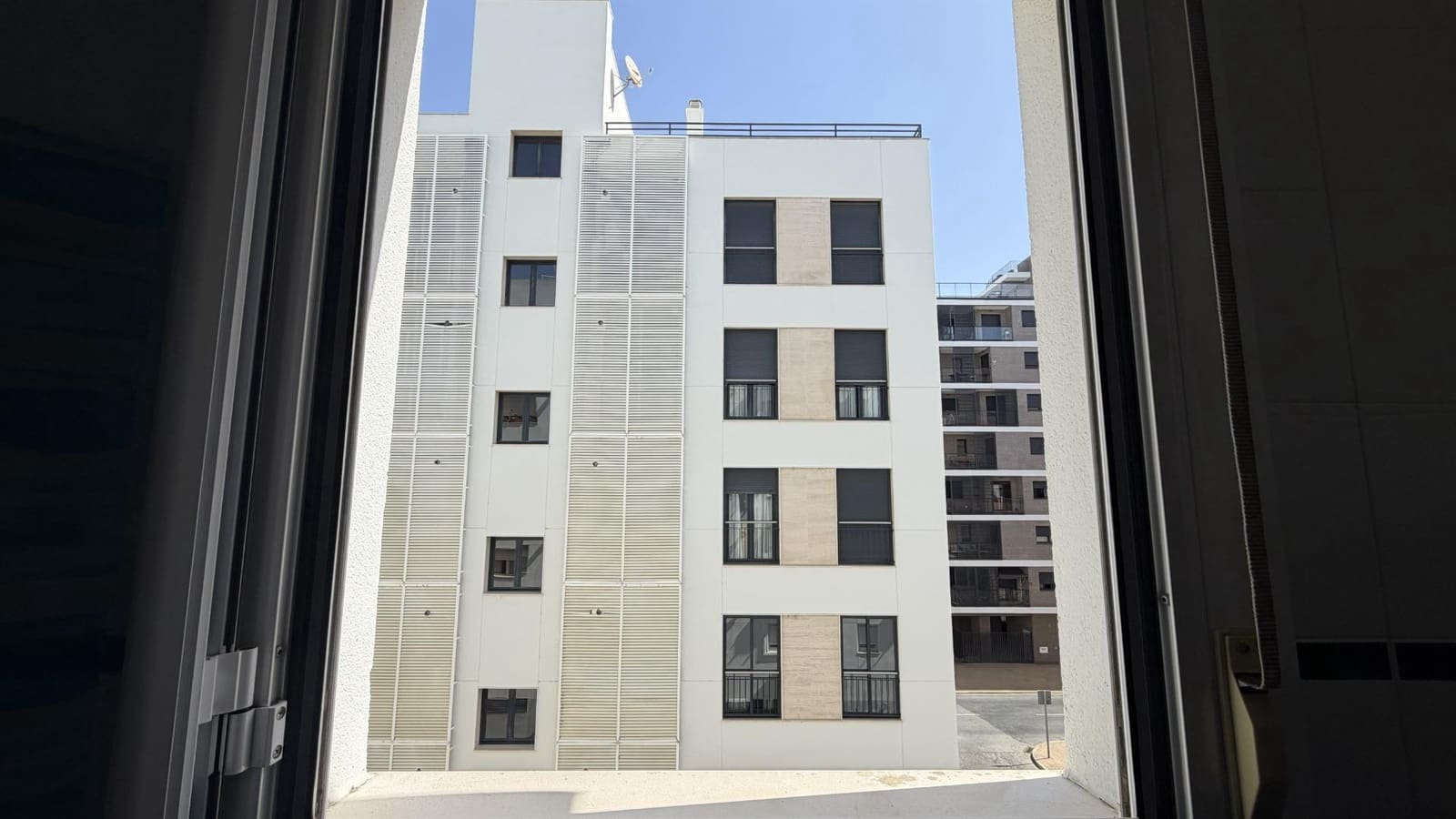 3 Zimmer Wohnung zu verkaufen in Huelva Stadt mit Garage - 275.000 € (Ref: 10109819)