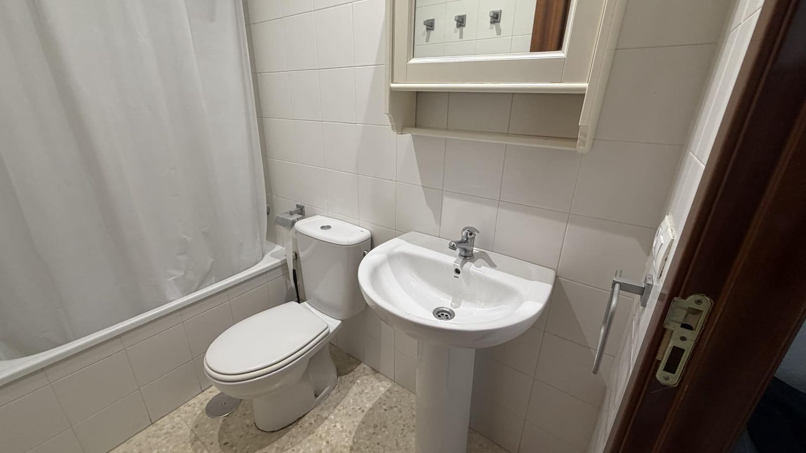 3 Zimmer Wohnung zu verkaufen in Huelva Stadt mit Garage - 275.000 € (Ref: 10109819)
