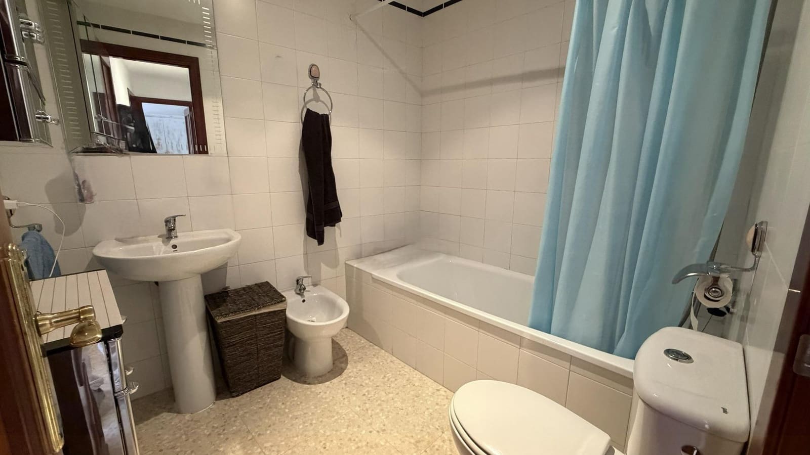 3 Zimmer Wohnung zu verkaufen in Huelva Stadt mit Garage - 275.000 € (Ref: 10109819)