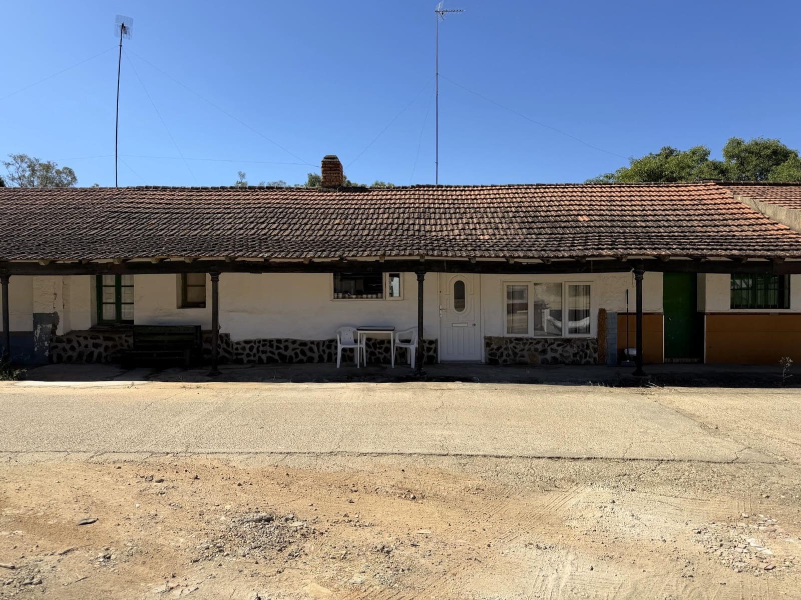 Casa de 5 habitaciones en Calañas en venta con garaje - 120.000 € (Ref: 10115760)