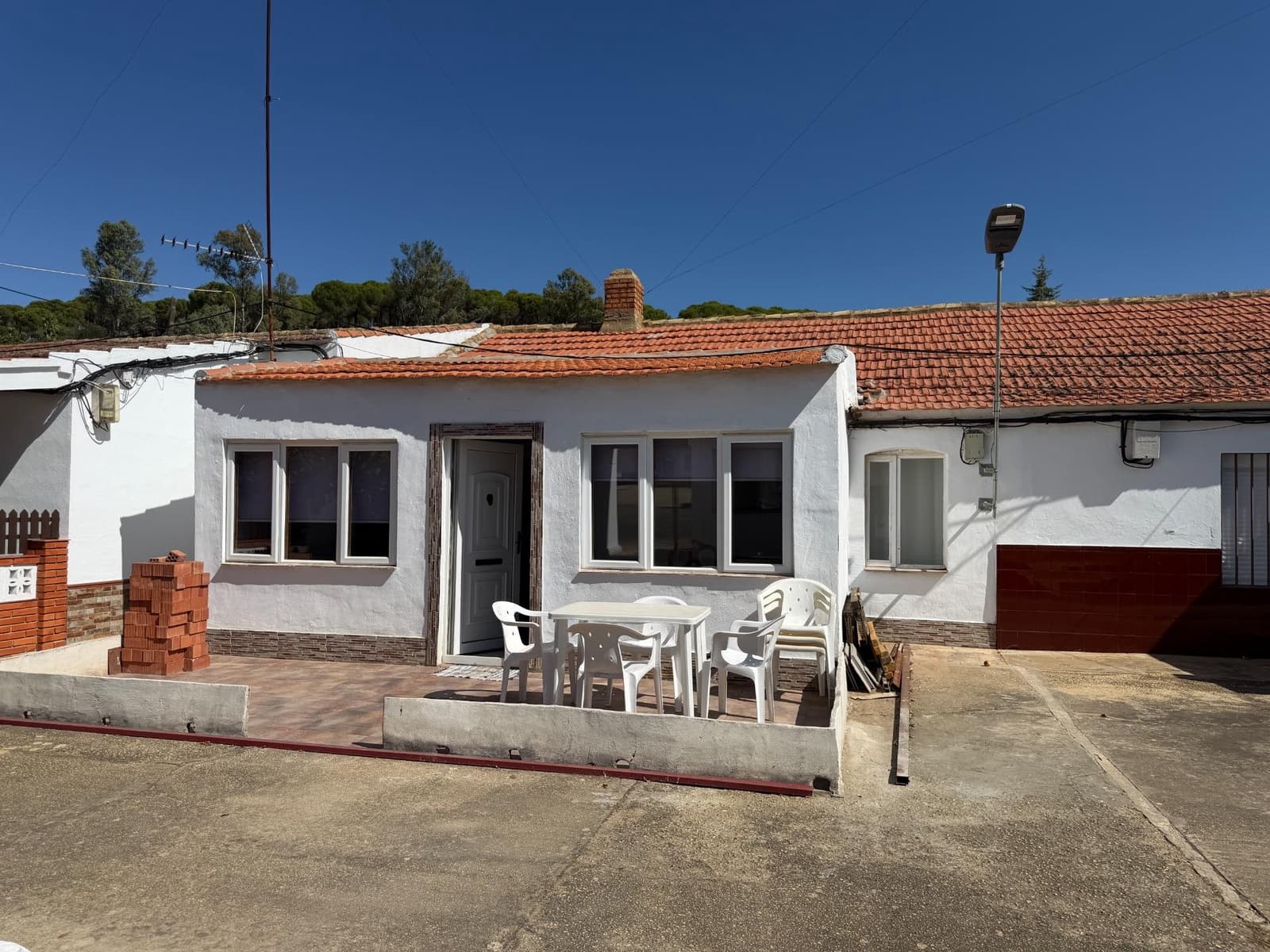 Casa de 5 habitaciones en Calañas en venta con garaje - 120.000 € (Ref: 10115760)