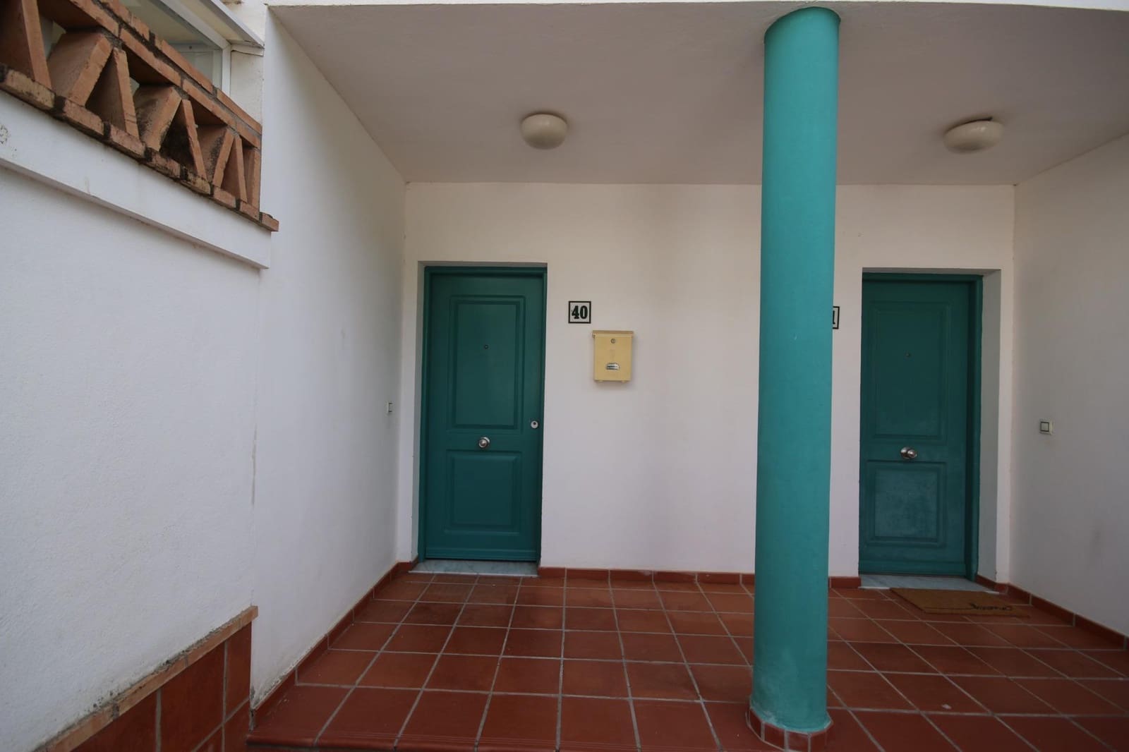 3 soveværelse Rækkehus til salg i Nuevo Portil med swimmingpool garage - € 270.000 (Ref: 10136202)