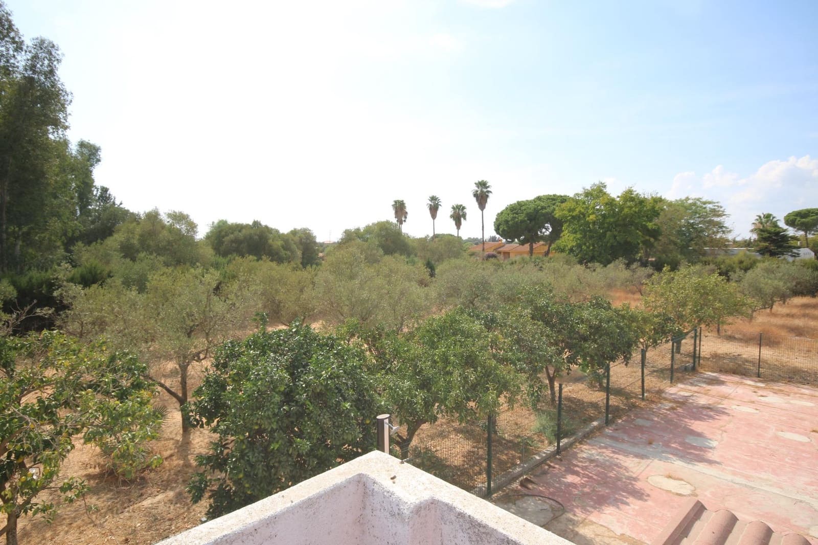 5 bedroom Villa for sale in Gibraleon with pool garage - € 290,000 (Ref: 10159834)