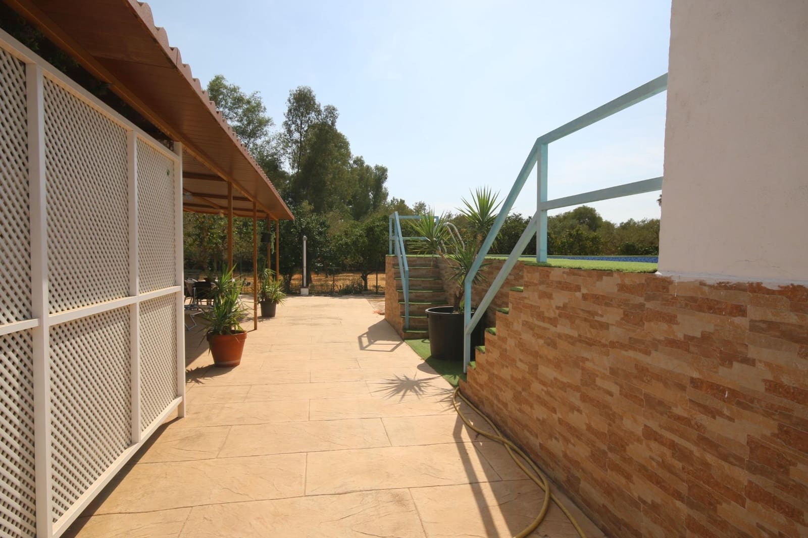 5 bedroom Villa for sale in Gibraleon with pool garage - € 290,000 (Ref: 10159834)