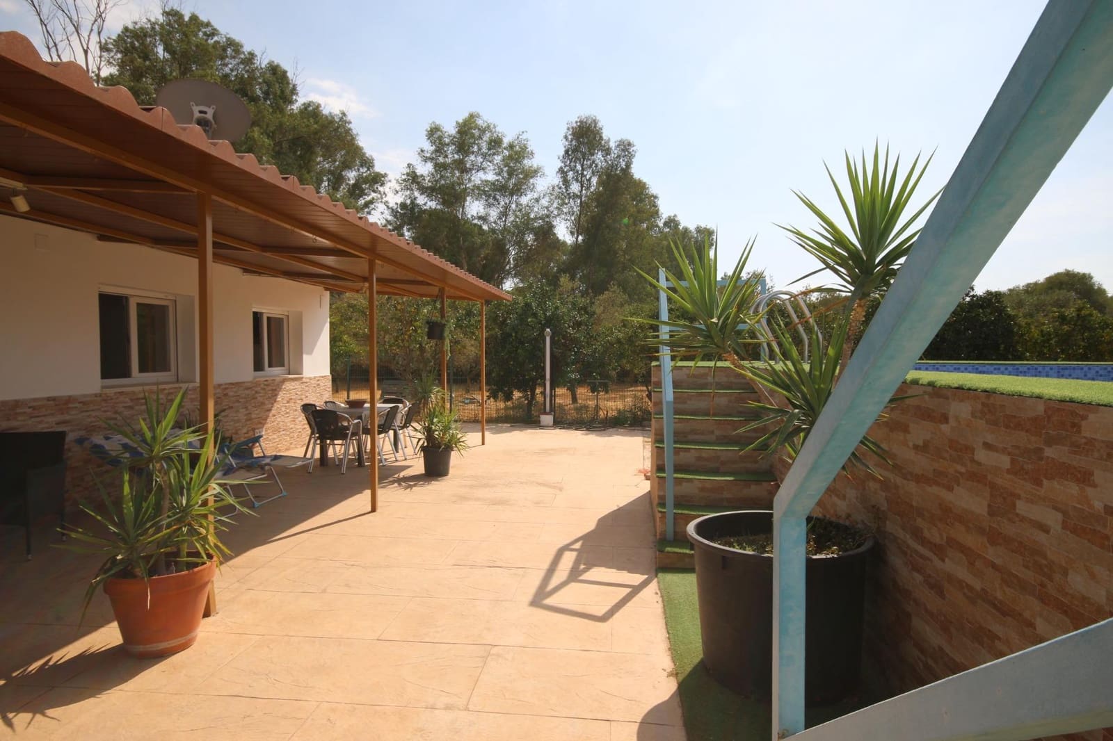 5 bedroom Villa for sale in Gibraleon with pool garage - € 290,000 (Ref: 10159834)
