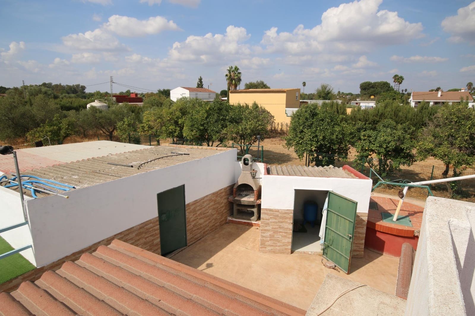 5 bedroom Villa for sale in Gibraleon with pool garage - € 290,000 (Ref: 10159834)
