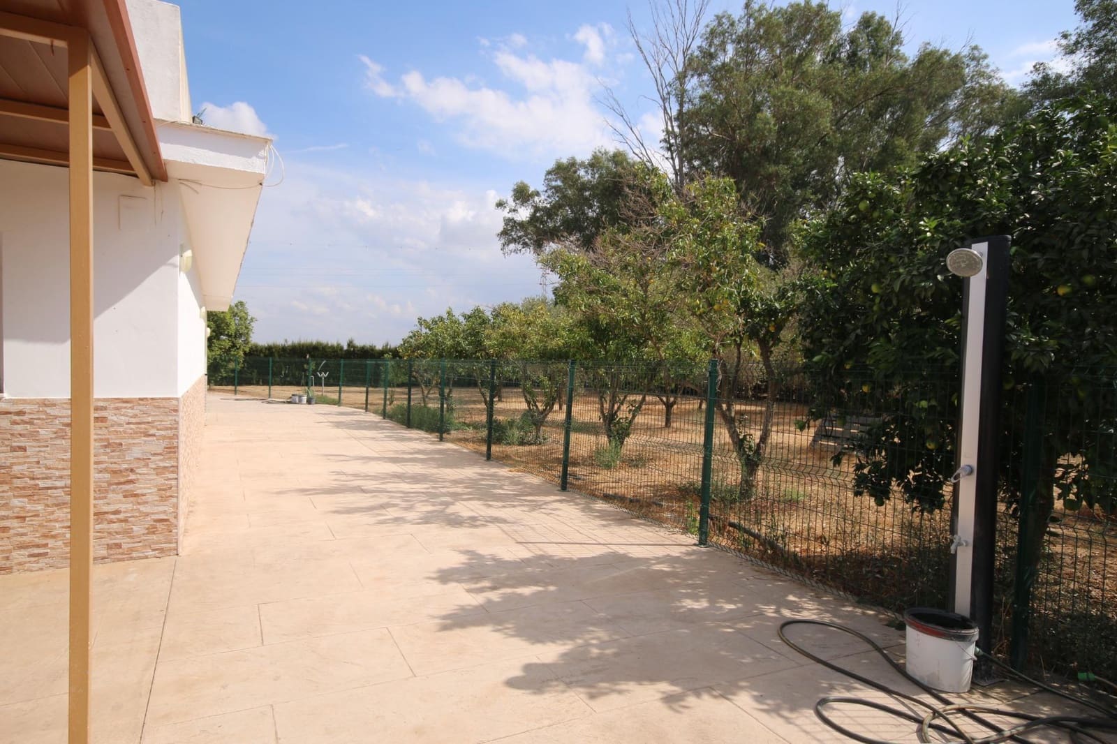 5 bedroom Villa for sale in Gibraleon with pool garage - € 290,000 (Ref: 10159834)