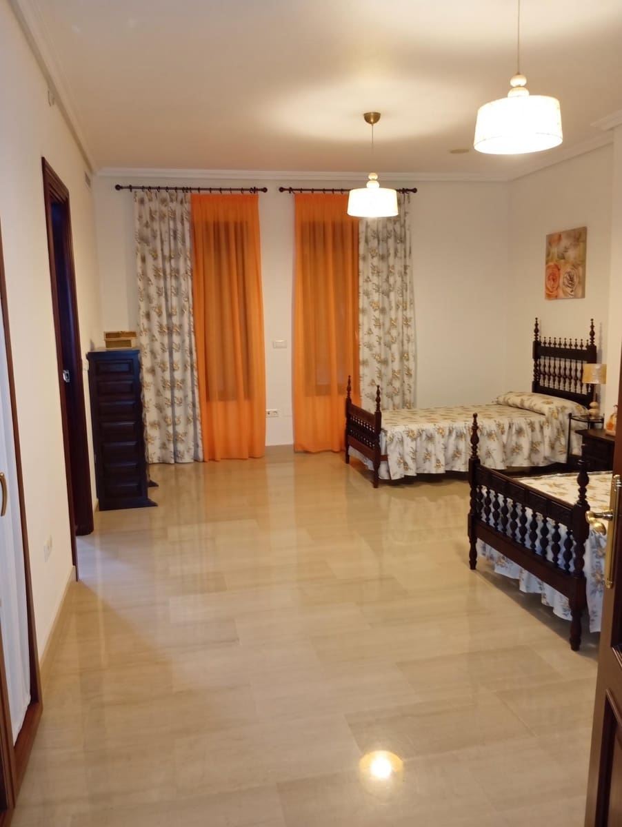 6 sypialnia Willa na sprzedaż w Villanueva de los Castillejos z basenem garażem - 669 000 € (Ref: 10159835)