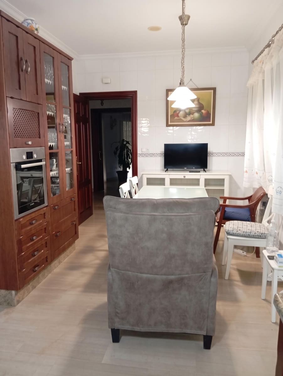 6 sypialnia Willa na sprzedaż w Villanueva de los Castillejos z basenem garażem - 669 000 € (Ref: 10159835)