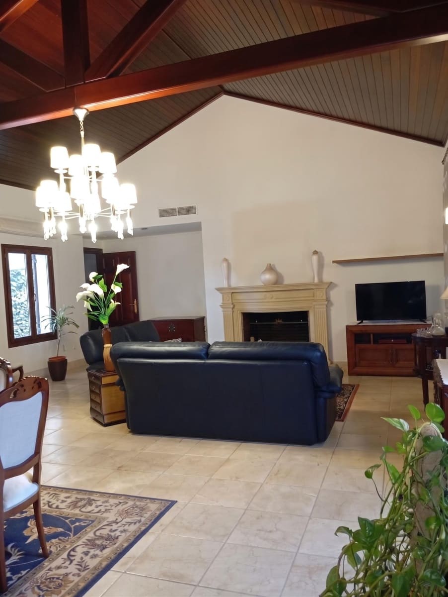6 sypialnia Willa na sprzedaż w Villanueva de los Castillejos z basenem garażem - 669 000 € (Ref: 10159835)