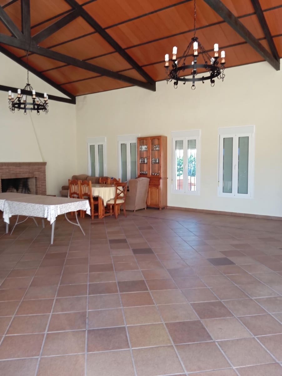 6 sypialnia Willa na sprzedaż w Villanueva de los Castillejos z basenem garażem - 669 000 € (Ref: 10159835)