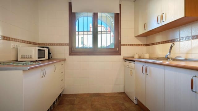 3 quarto Moradia em Banda para venda em Ayamonte com piscina garagem - 236 000 € (Ref: 10180742)